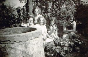Vijf dochters in 1950