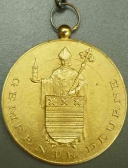 Medaille Wim van Deursen wapenzijde P1070116.jpg