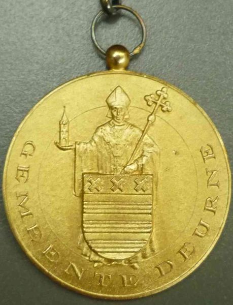 Bestand:Medaille Wim van Deursen wapenzijde P1070116.jpg