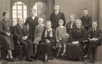 Het gezin van Driek en Josina in 1939.
